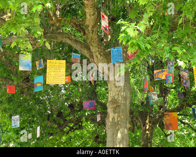 Geschmückten Baum, Sarlat Markt Frankreich Stockfoto
