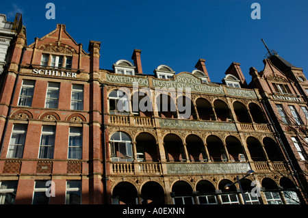 Royal Waterloo House in Waterloo Road ehemals königliche Kinderkrankenhaus jetzt Schiller Campus der Universität London Stockfoto