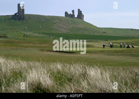 Golfplatz Dunstanburgh Castle in Northumberland UK Stockfoto