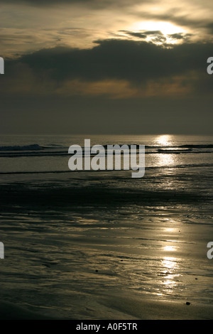 Sonnenaufgang über Bamburgh Strand Northumberland Stockfoto