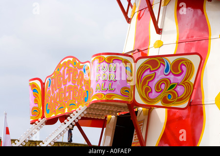 Viktorianische Helter Skelter fahren auf einem Festplatz bei einer Dampf-Show in Yorkshire Stockfoto
