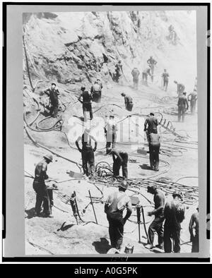 Boulder dam zwischen Arizona und Nevada Mai 1933 Bohrer bei der Arbeit auf der Bank auf der Nevada-Seite Ausheben der dam-Stiftung Stockfoto