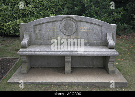 Stock Foto von Denkmal-Bank, treuer Diener John Brown nach Königin Victoria Osborne House Isle Of Wight Hampshire Stockfoto
