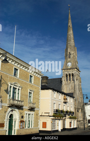 St Ives Cambridgeshire freie Kirche goldenen Löwen und Stadtamt Stockfoto