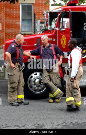 Feuerwehr bei der Arbeit in der Innenstadt von Toledo Ohio Stockfoto