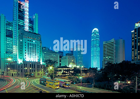 China Hong Kong Central Skyline HKSB International Finance Centre 2 IFC2 Straßenbahn Stockfoto