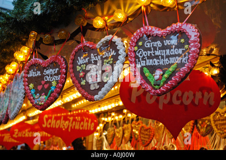 Lebkuchenherzen auf der Christmas Messe Dortmund, North Rhine-Westphalia, Germany Stockfoto