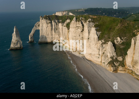 Blick auf Porte d'Aval, Etretat Seine-Maritime, Normandie, Frankreich, Europa Stockfoto