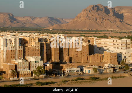 Blick über die alte Stadt von Shibam, Wadi Hadramaut, Jemen Stockfoto