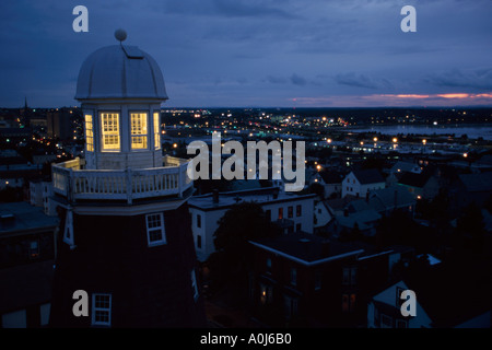 Portland Maine, Munjoy Hill Congress Street, erbaut 1809, Portland Observatory, Signal Tower City Skyline, Innenstadt, Stadtzentrum, Gebäude, City Skylin Stockfoto