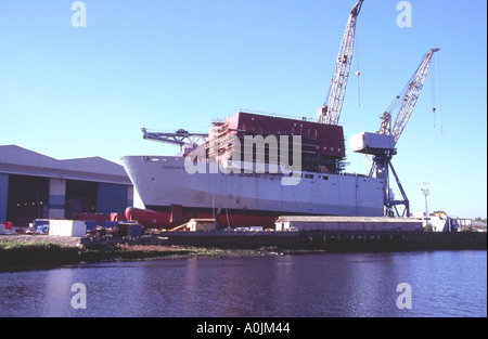 Bogen der RFA-Versorgungsschiff Cardigan Bay im Bau bei BAE Systems Werft Govan an der Clyde-Glasgow-Schottland Stockfoto