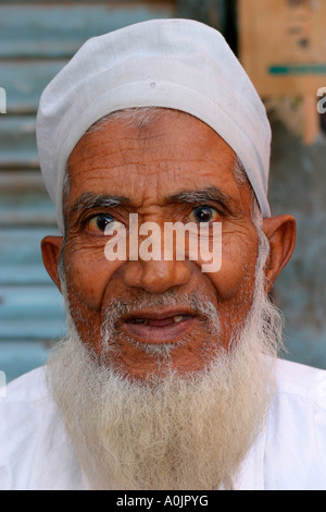 Muslimischen Mann auf einer Straße in Bikaner, Rajasthan, Indien Stockfoto