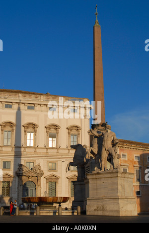 Piazza del Quirinale Obelisk von Castor und Pollux Rom Italien Stockfoto