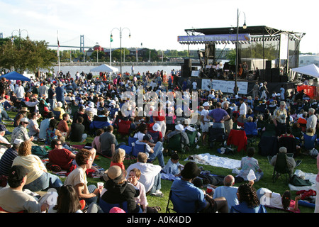 Toledo Ohio, Internationaler Park, öffentlichkeit, Erholung, Art Tatum Jazz Heritage Festival, Festivals Messe, Konzert, Freizeit, Unterhaltung Nachbar, Tradition, Publikum Stockfoto