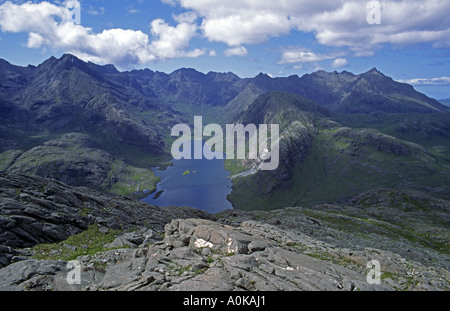 Atemberaubende Aussicht in Loch Coruisk und die Cuillin Berge vom Gipfel des Sgurr Na Stri Stockfoto