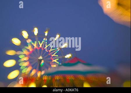 Riesenrad beleuchtet abends auf der Midway, Western Idaho Fair, Boise, Idaho, Ada County Stockfoto