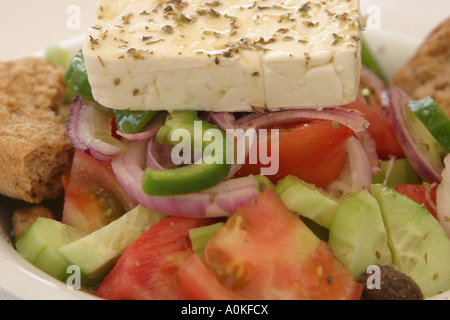 Ein frischer griechischer Salat Stockfoto