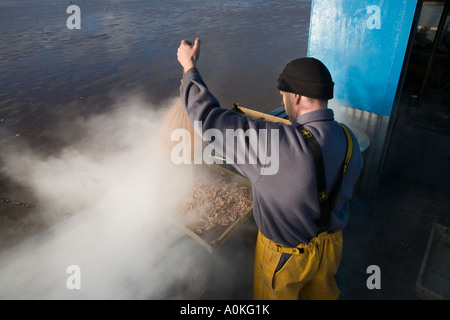 Kommerzielle Meeresfrüchte Muscheln Krabbenfischerei mit modifizierten Zugfahrzeug, Southport, Merseyside uk Stockfoto