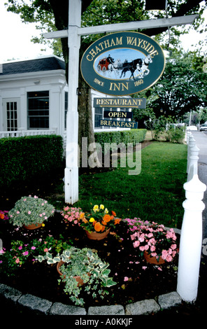 Chatham Wayside Inn und Restaurant ist eines der vielen gemütlichen kleinen Hotels in Massachusetts. Stockfoto