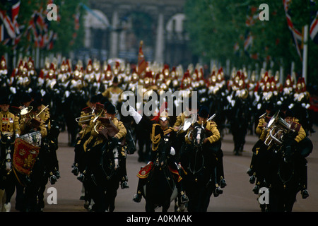 Die Band der Life Guards Household Cavalry Parade über The Mall in London, bei der jährlichen Trooping die Farbe Zeremonie im Juni Stockfoto