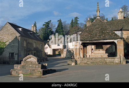 Butter Market Cross Castle Combe Wiltshire Stockfoto