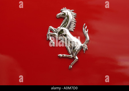 Ferrari s tänzelnde Pony Logo Bild von Andrew Hasson Juni 2004 Stockfoto