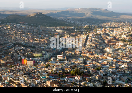 Gesamtansicht von Zacatecas zum UNESCO-Weltkulturerbe Stockfoto