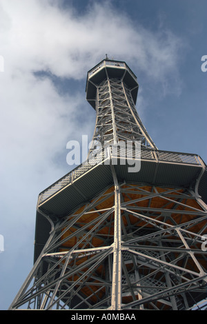 Petrin-Turm in Prag Tschechische Republik Stockfoto