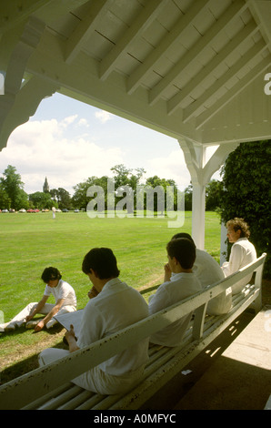 Cheshire Cholmondeley Burg Dorf cricket Stockfoto