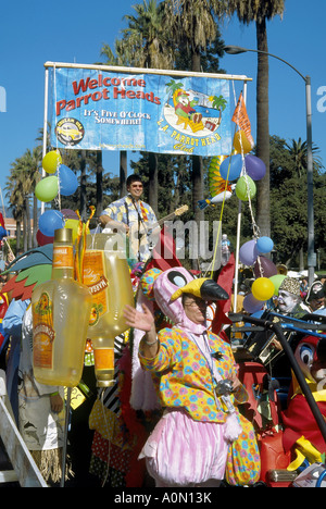 Die Pasadena-Doo-Dah-Parade findet statt in der Old Pasadena Altstadt Geschäften und Unterhaltungsmöglichkeiten Stockfoto