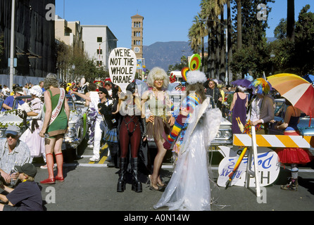 Die Pasadena-Doo-Dah-Parade findet statt in der Old Pasadena Altstadt Geschäften und Unterhaltungsmöglichkeiten Stockfoto