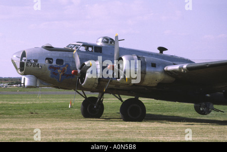 Boeing B - 17G Flying Fortress Sally B Ginger Rogers des Rollens Coventry Flughafen Display Stockfoto