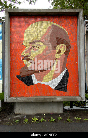 Ein Sowjet-Ära Mosaik-Porträt Lenins in Nevelsk Insel Sachalin Russland Stockfoto