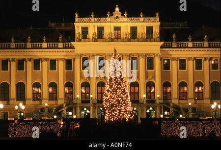 Weihnachtsmarkt am Schloss Schönbrunn Stockfoto