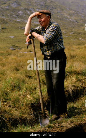 IRLAND TORF GRABEN IM WESTEN DER REPUBLIK IRLAND COPYRIGHT Stockfoto