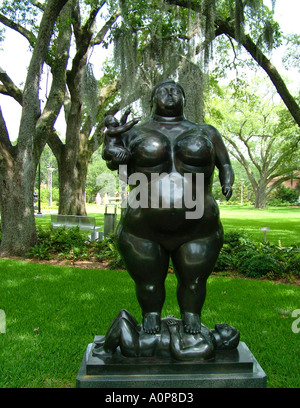 Mutter und Kind von Fernando Botero Sydney und Waldha Besthoff Skulptur Garten an der New Orleans Museum of Art Louisiana USA Stockfoto