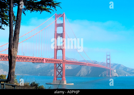 Am frühen Morgen Blick auf Golden Gate Bridge in San Francisco Kalifornien, USA Stockfoto