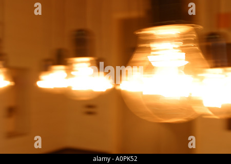 Verschwommene elektrische Glühbirnen Stockfoto