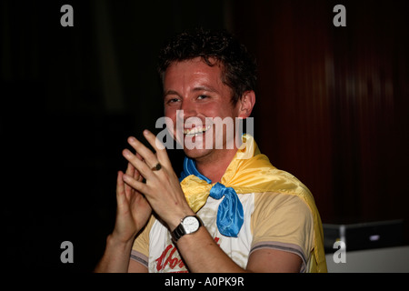 Ukraine besiegte Saudi-Arabien 4: 0, WM-Finale 2006, ukrainische Social Club, London Stockfoto