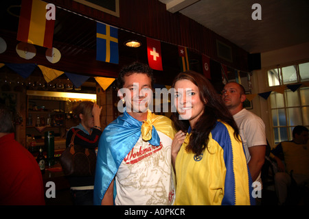 Ukraine besiegte Saudi-Arabien 4: 0, WM-Finale 2006, ukrainische Social Club, London Stockfoto