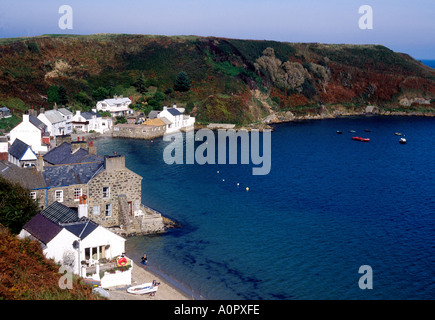 Porth Dinllaen Morfa Nefyn LLeyn Halbinsel North Wales UK Reisen Tourismus Abgeschiedenheit Ruhe ruhig ruhig ruhig weiß gewaschen Schläuche Stockfoto