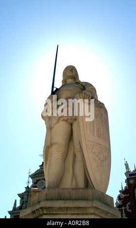Der Roland-Statue auf dem Rathausplatz in Riga Lettland Stockfoto