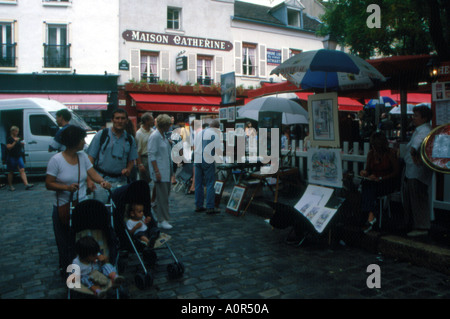 Touristen und Besucher am Portraitmaler Quadrat Montmart Paris Frankreich Stockfoto