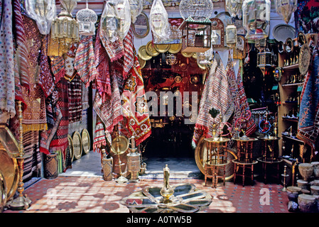 Afrika Marokko Tanger Souvenirs und Kunsthandwerk-Shop in der Kasbah von alten Tanger Stockfoto