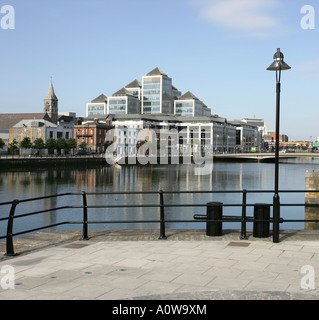 Blick über den Liffey, Dublins Finanzzentrum Stockfoto