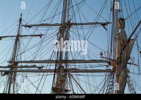 Marseille Vieux port die Belem sailing Schiffsmasten Stockfoto