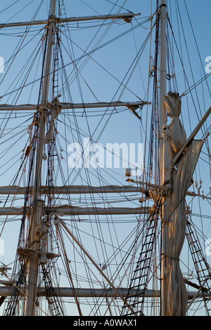 Marseille Vieux port die Belem sailing Schiffsmasten Stockfoto