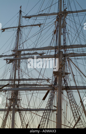 Marseille Vieux port die Belem sailing Schiffsmasten Stockfoto