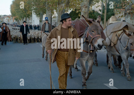 Provence Istres Schäfer im provenzalischen Tracht während einer Parade vor Weihnachten Stockfoto