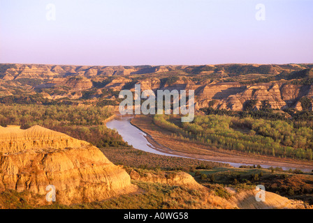 Little Missouri River und in der North Unit von Theodore Roosevelt Nationalpark North Dakota badlands Stockfoto